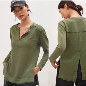 Pilcro Anthropologie Green Split Back Pullover Top Size S